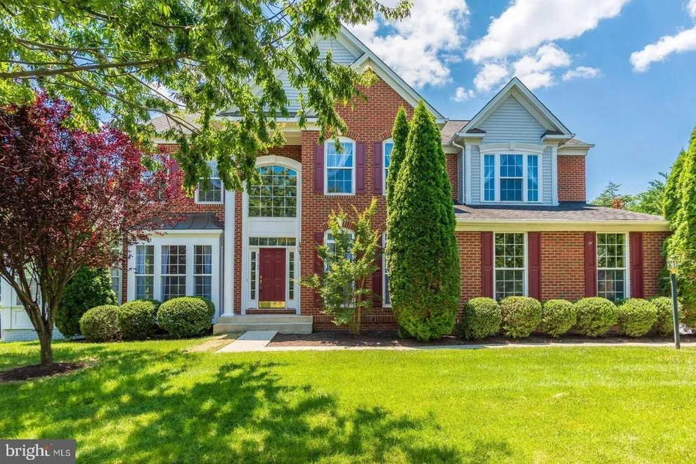 Unit for sale at 42345 ASTORS BEACHWOOD COURT, CHANTILLY, VA 20152