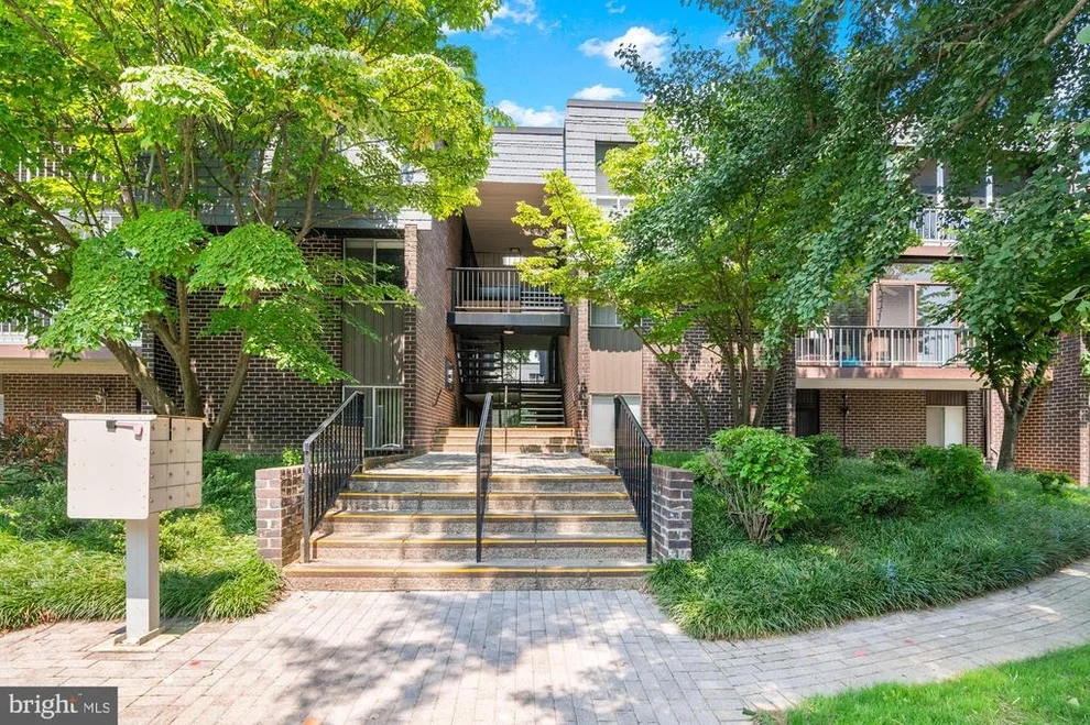 Unit for sale at 25 STONEHENGE CIRCLE, PIKESVILLE, MD 21208