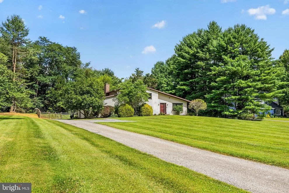 Unit for sale at 11 VALLEY GLEN COURT, REISTERSTOWN, MD 21136