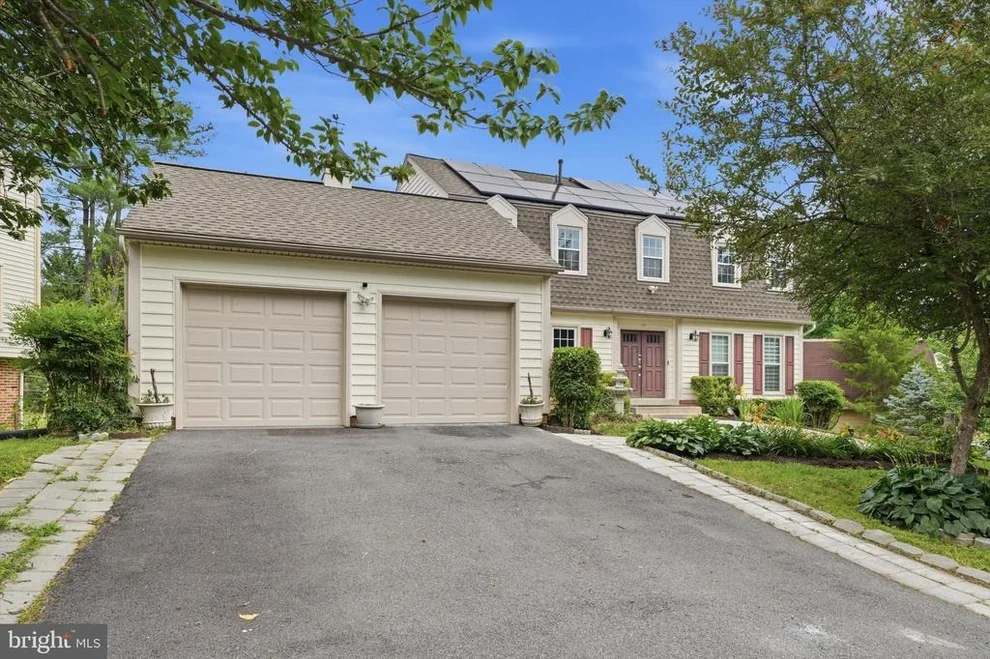 Unit for sale at 11 DELLCASTLE COURT, MONTGOMERY VILLAGE, MD 20886