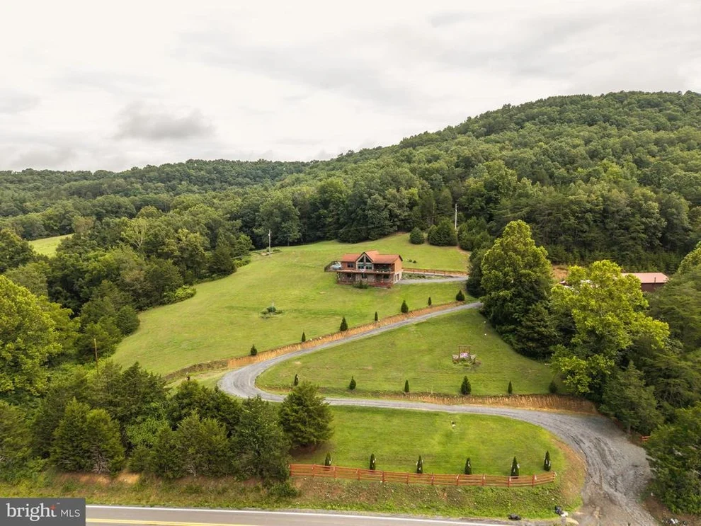 Photo of 11 Crest View Drive, Greenville, WV 24945
