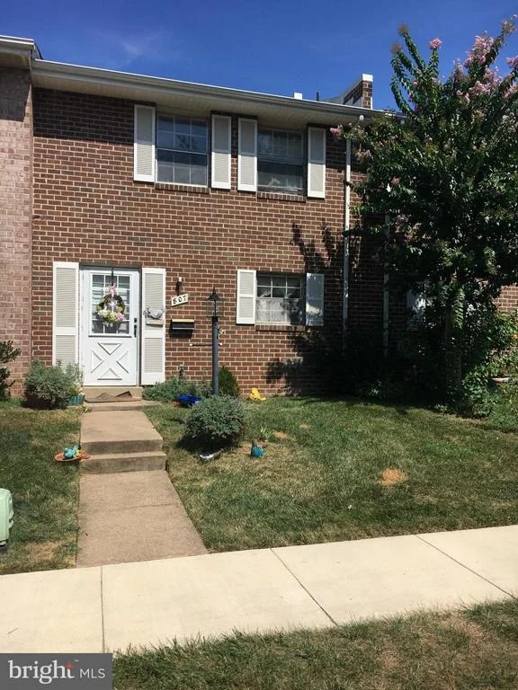 Unit for sale at 807 COLONIAL AVENUE, STERLING, VA 20164