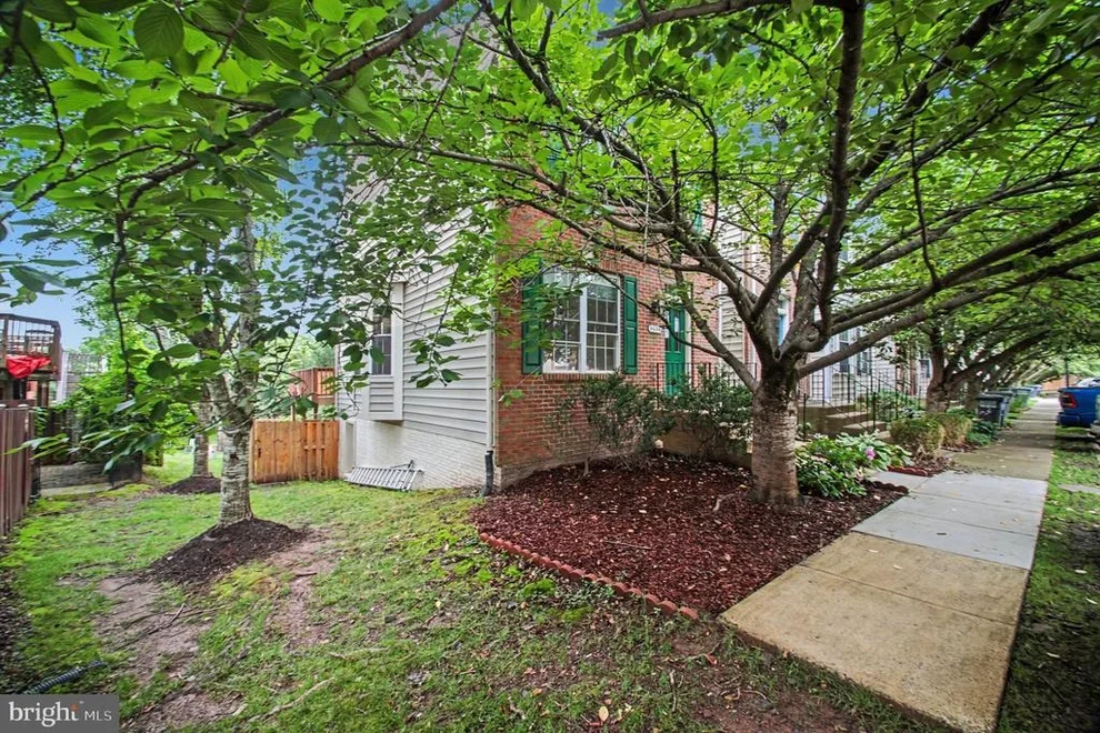 Unit for sale at 4624 DEERWATCH DRIVE, CHANTILLY, VA 20151