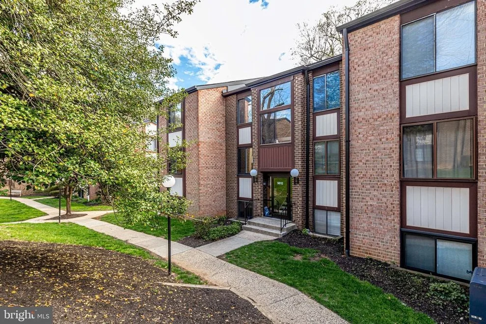 Unit for sale at 9812 KINGSBRIDGE DRIVE, FAIRFAX, VA 22031