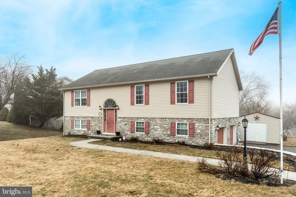 Unit for sale at 15379 SUMMIT FARM DRIVE, BLUE RIDGE SUMMIT, PA 17214
