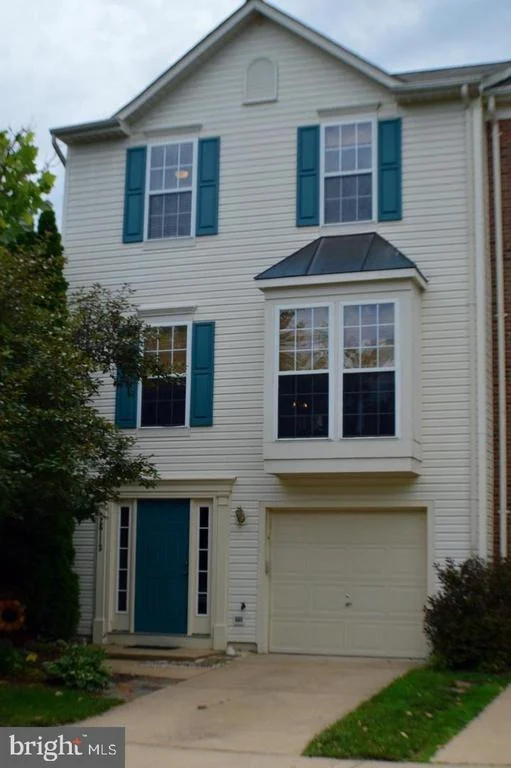 Unit for sale at 26113 LANDS END DRIVE, CHANTILLY, VA 20152