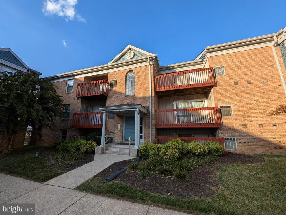 Unit for sale at 2 CLOVERWOOD COURT, ESSEX, MD 21221