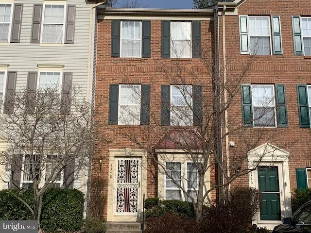 Unit for sale at 4348 SUTLER HILL SQUARE, FAIRFAX, VA 22033