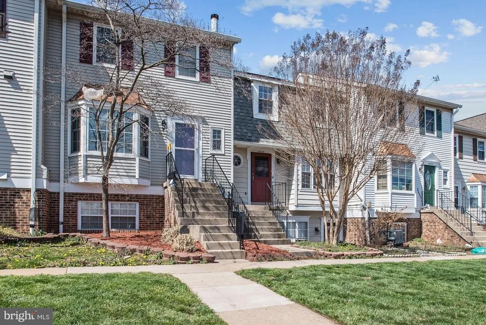 Unit for sale at 4010 SUMMER HOLLOW COURT, CHANTILLY, VA 20151