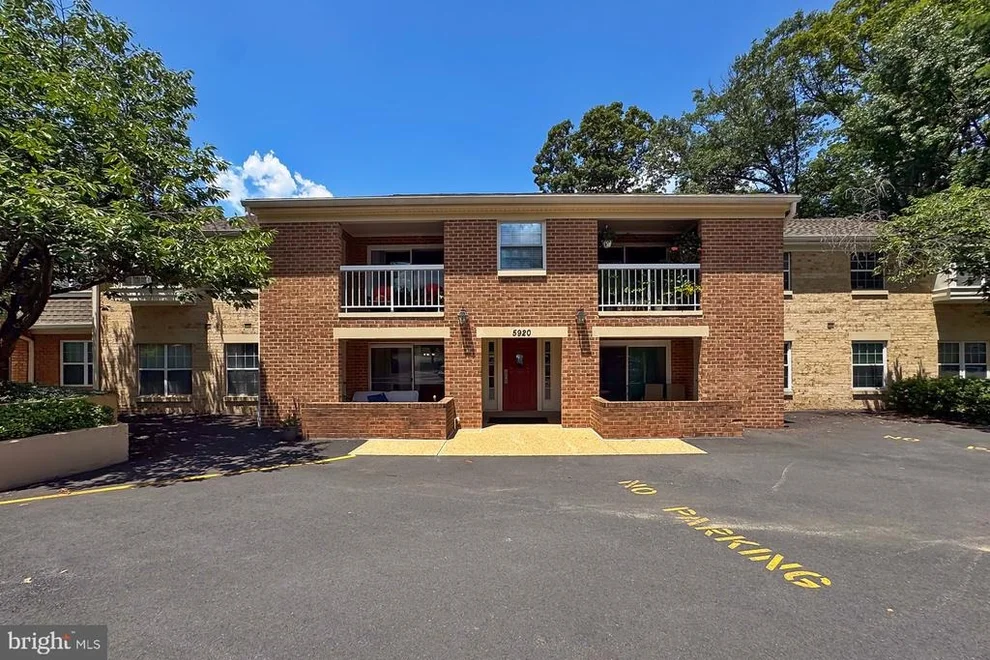 Unit for sale at 5920 COVE LANDING ROAD, BURKE, VA 22015