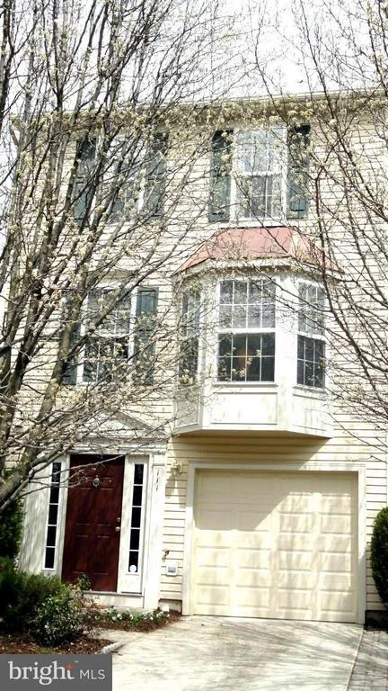 Unit for sale at 111 INGLE PLACE, ALEXANDRIA, VA 22304