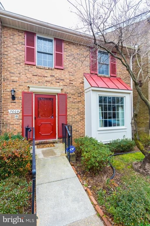 Unit for sale at 7005 LEEWOOD FOREST DRIVE, SPRINGFIELD, VA 22151