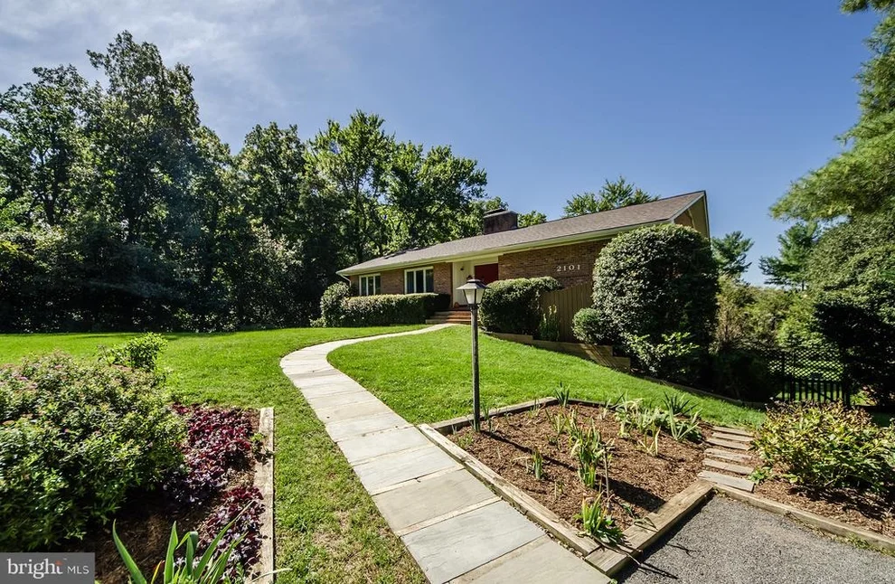 Unit for sale at 2101 WHITEOAKS DRIVE, ALEXANDRIA, VA 22306