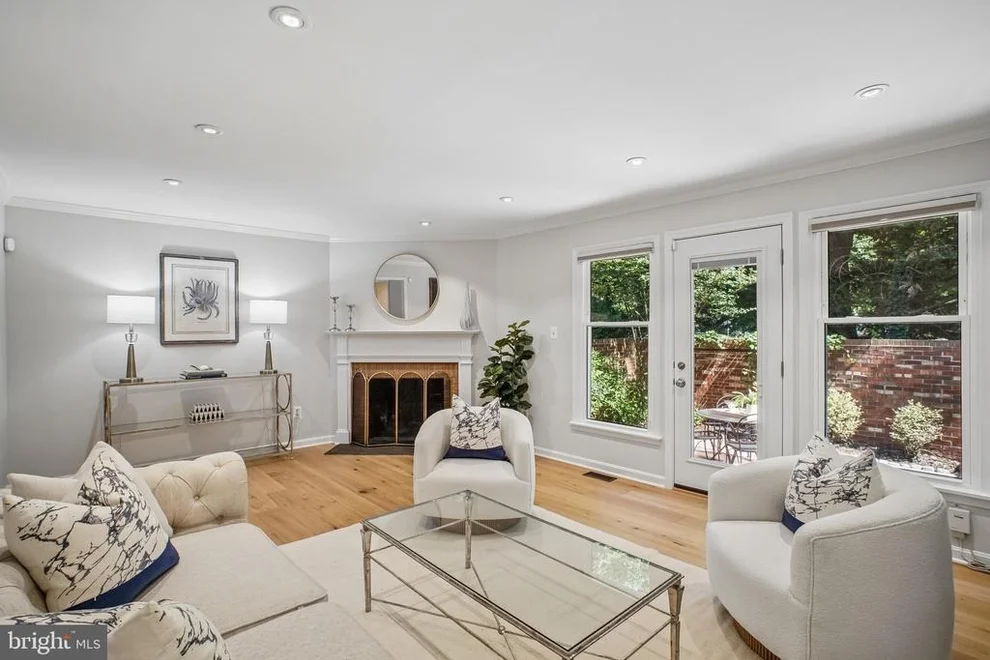 Unit for sale at 7337 LEWINSVILLE PARK COURT, MCLEAN, VA 22101