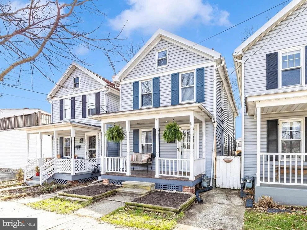 Unit for sale at 202 MAPLE AVENUE, FREDERICK, MD 21701