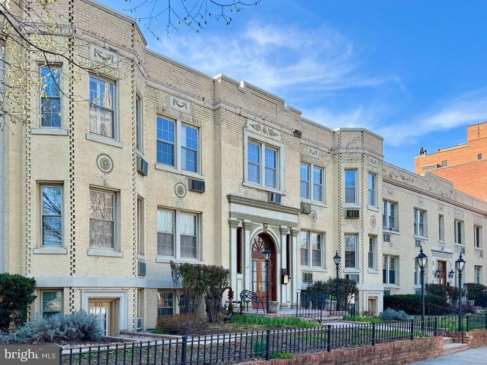 Unit for sale at 3024 WISCONSIN AVENUE NW, WASHINGTON, DC 20016