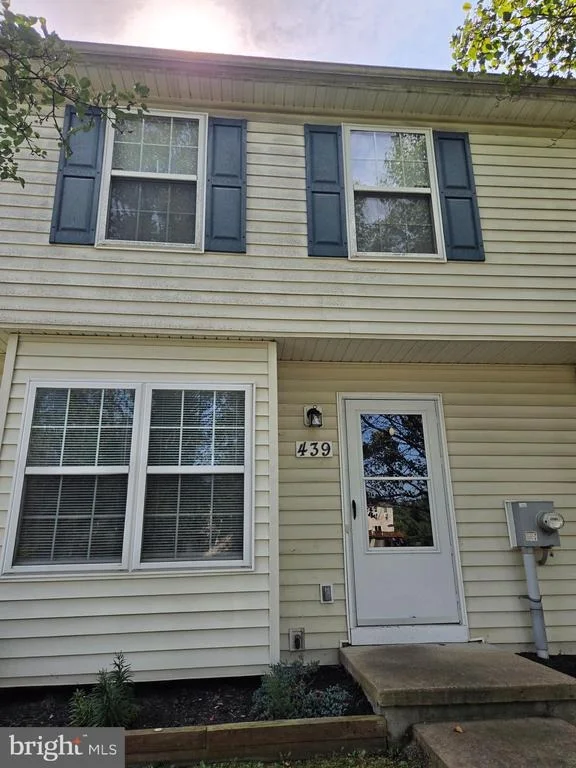 Unit for sale at 439 RIDGEFIELD AVENUE, STEPHENS CITY, VA 22655