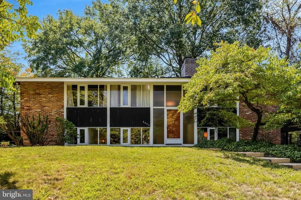 Unit for sale at 6655 CHILTON COURT, MCLEAN, VA 22101