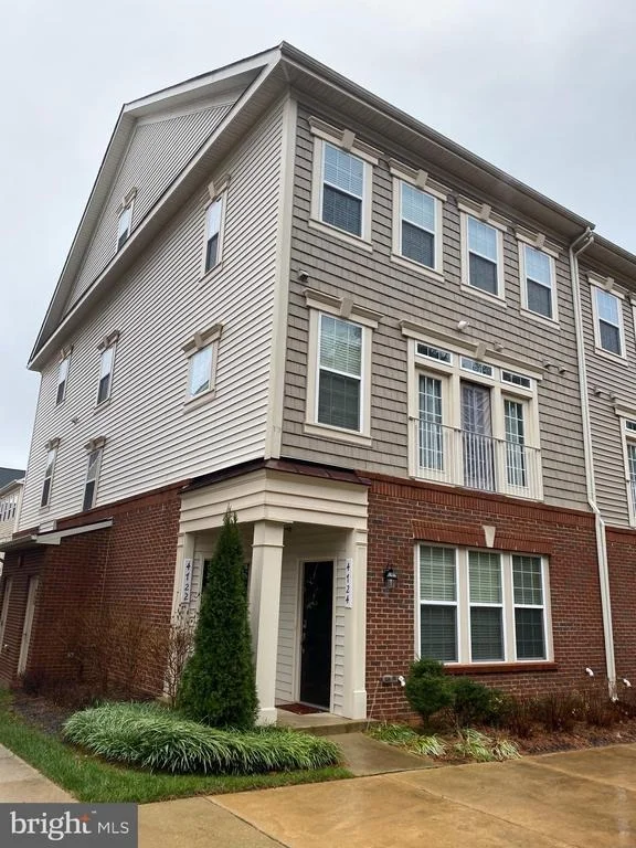 Unit for sale at 4722 DANE RIDGE CIRCLE, WOODBRIDGE, VA 22193