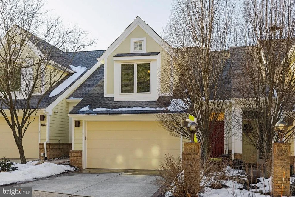 Unit for sale at 2030 BEACON HEIGHTS DRIVE, RESTON, VA 20191