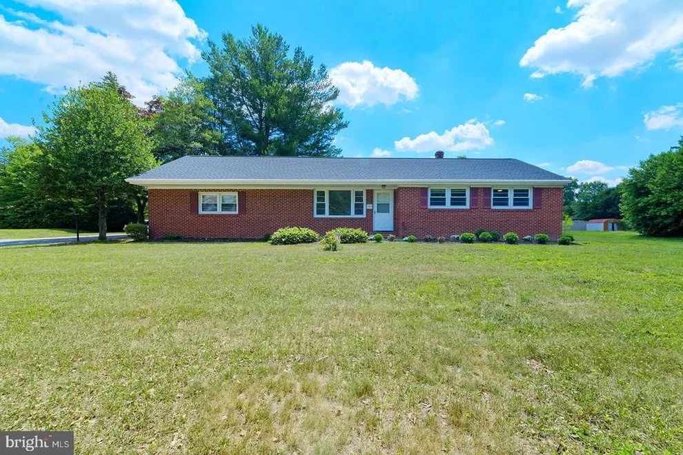 Unit for sale at 143 N OLD MILL ROAD, DOVER, DE 19901
