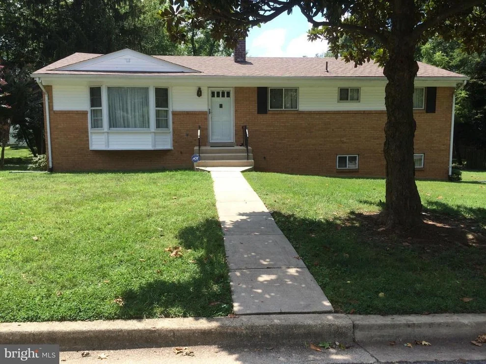 Unit for sale at 16 ALEXANDRIA DRIVE, OXON HILL, MD 20745