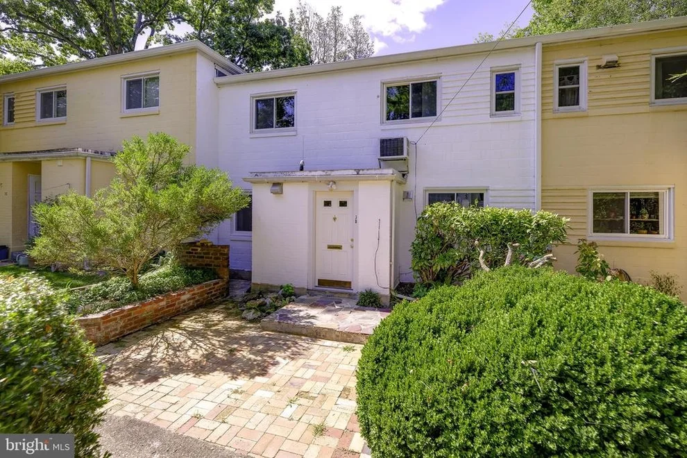 Unit for sale at 3 EASTWAY, GREENBELT, MD 20770