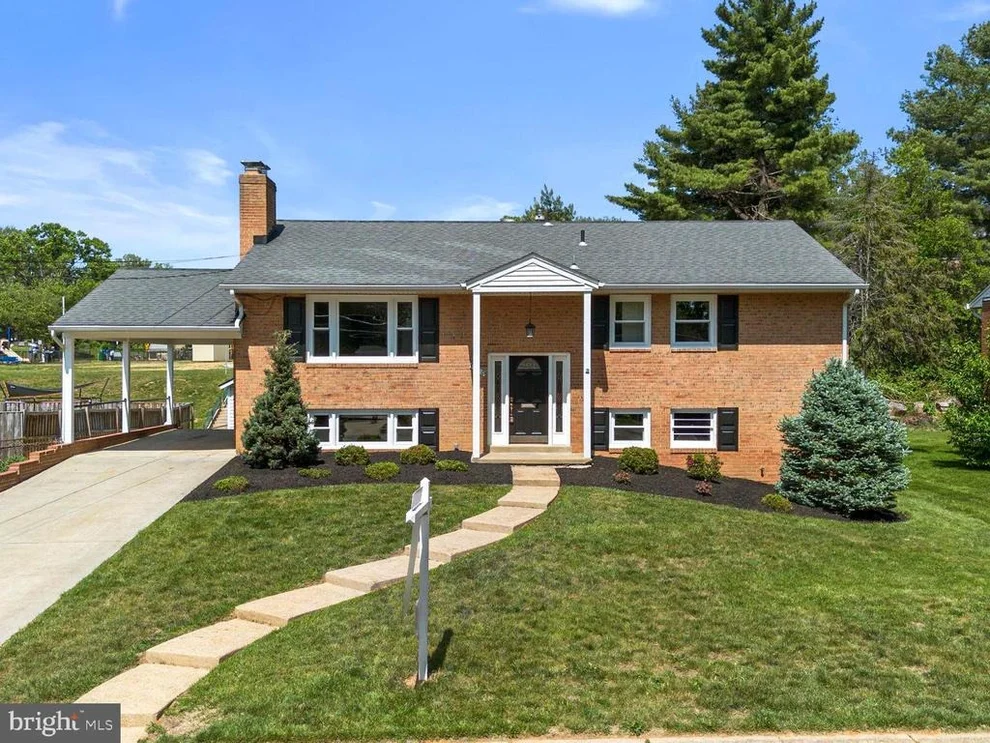 Unit for sale at 7530 FAIRWOOD LANE, FALLS CHURCH, VA 22046