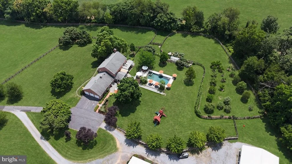 Unit for sale at 26100 MULLINIX MILL, MOUNT AIRY, MD 21771