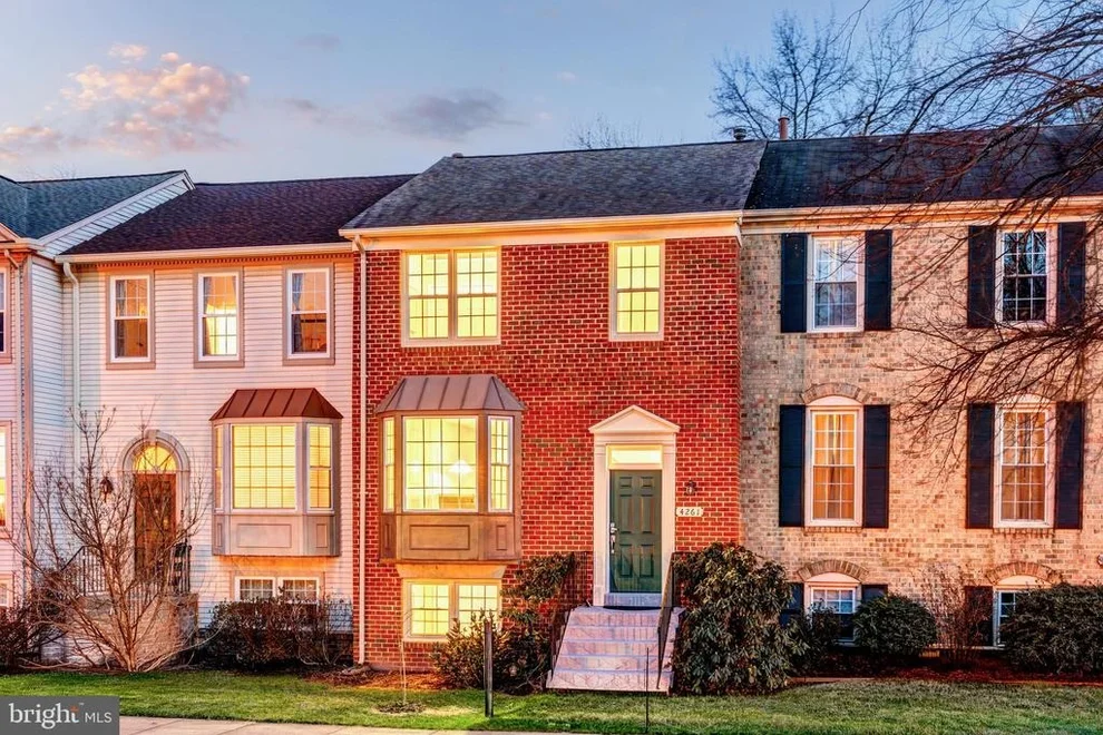 Unit for sale at 4261 FOX LAKE DRIVE, FAIRFAX, VA 22033