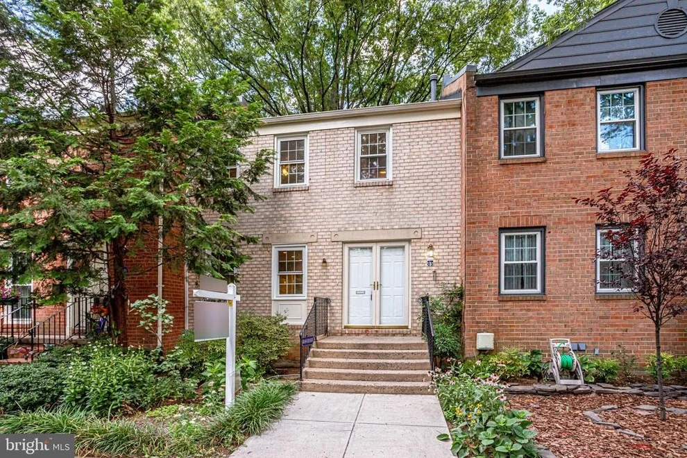 Unit for sale at 11703 NORTH SHORE DRIVE, RESTON, VA 20190