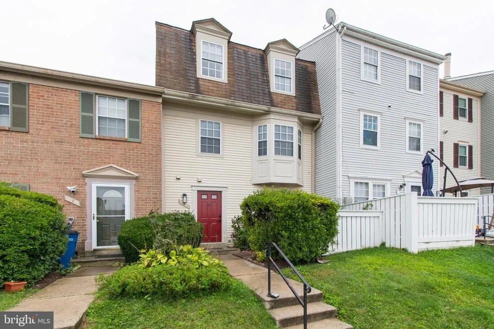 Unit for sale at 4 APPLEDOWRE COURT, GERMANTOWN, MD 20876