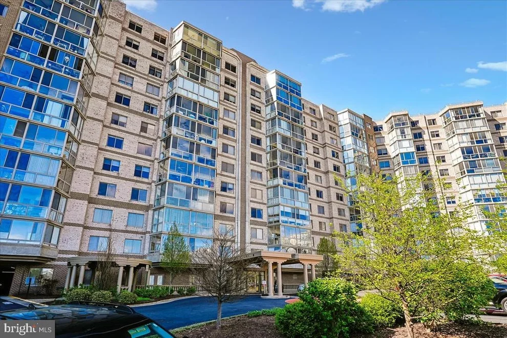 Unit for sale at 19375 CYPRESS RIDGE TERRACE, LEESBURG, VA 20176