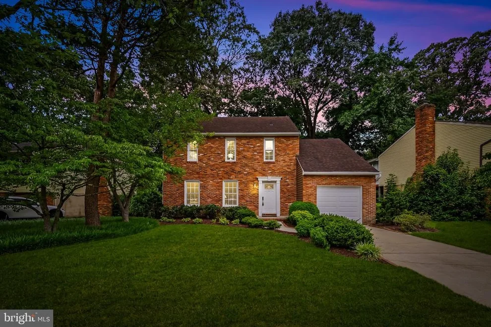 Unit for sale at 427 YORKSHIRE DRIVE, SEVERNA PARK, MD 21146