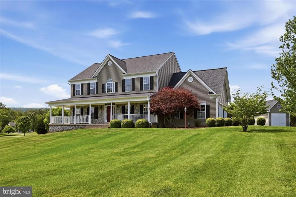 Unit for sale at 16205 JONELLA FARM DRIVE, HILLSBORO, VA 20132