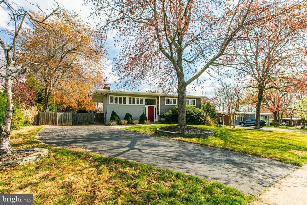Unit for sale at 6124 KNOLLWOOD DRIVE, FALLS CHURCH, VA 22041