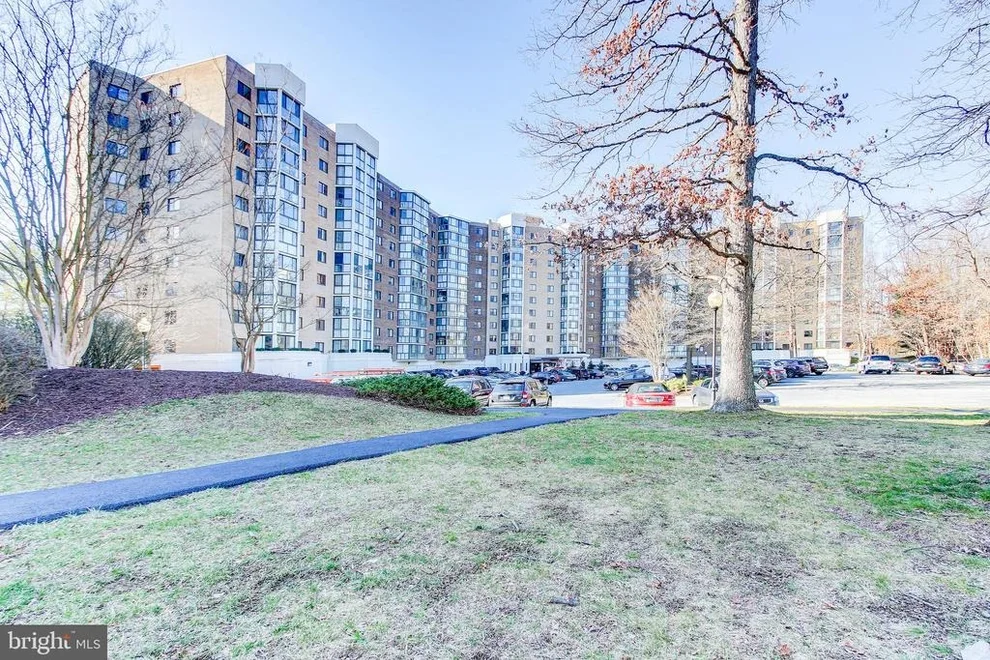 Unit for sale at 15115 INTERLACHEN DRIVE, SILVER SPRING, MD 20906
