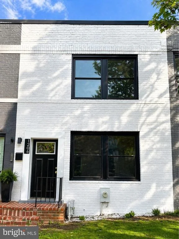 Unit for sale at 1206 16TH STREET NE, WASHINGTON, DC 20002
