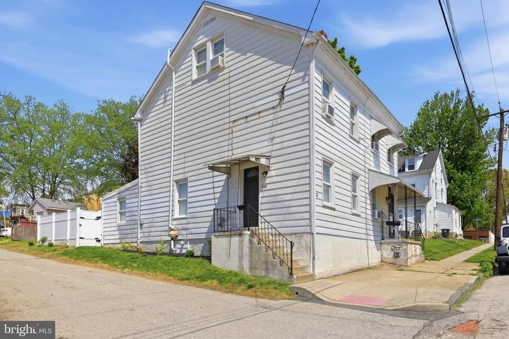 Unit for sale at 712 WELLS STREET, CONSHOHOCKEN, PA 19428