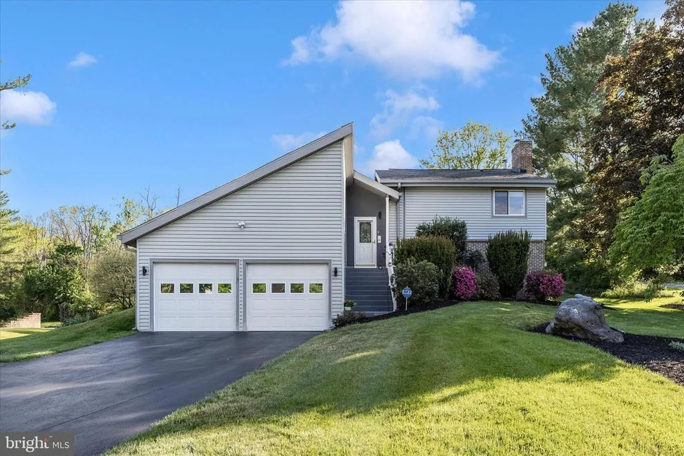 Unit for sale at 20603 BLUEBIRD AVENUE, HAGERSTOWN, MD 21742