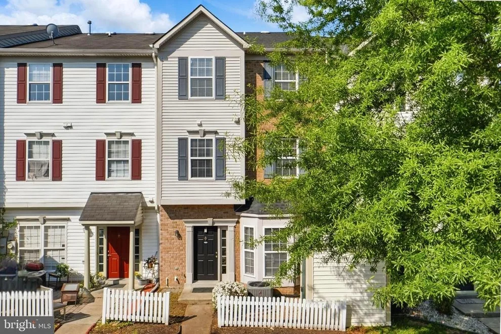Unit for sale at 2002 BELL POINT COURT, ODENTON, MD 21113
