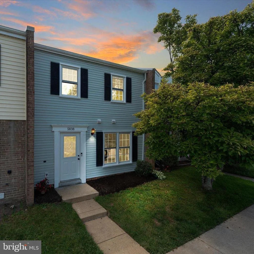 Unit for sale at 5838 BURKE MANOR COURT, BURKE, VA 22015