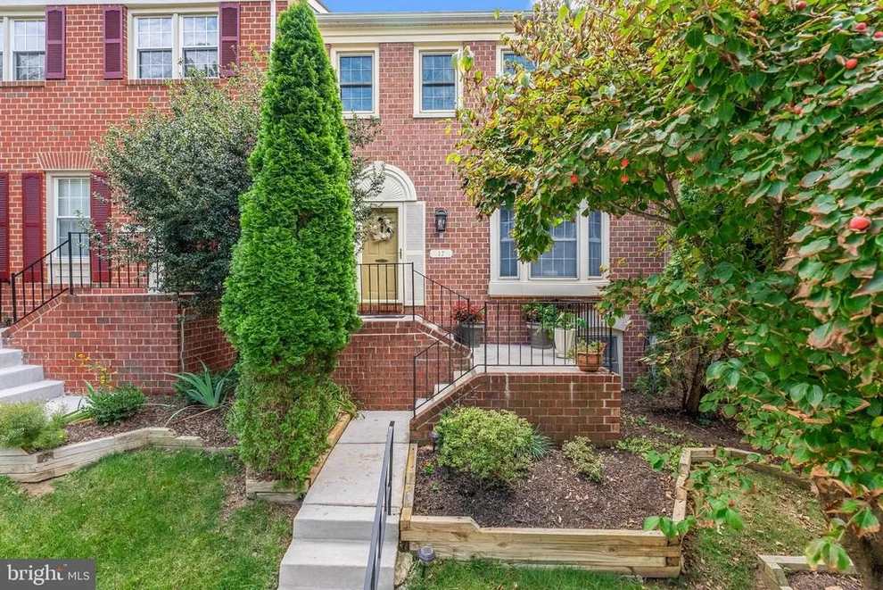 Unit for sale at 17 ALICEVIEW COURT, LUTHERVILLE TIMONIUM, MD 21093