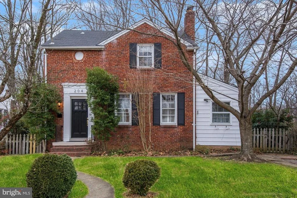 Unit for sale at 204 ABINGDON STREET S, ARLINGTON, VA 22204