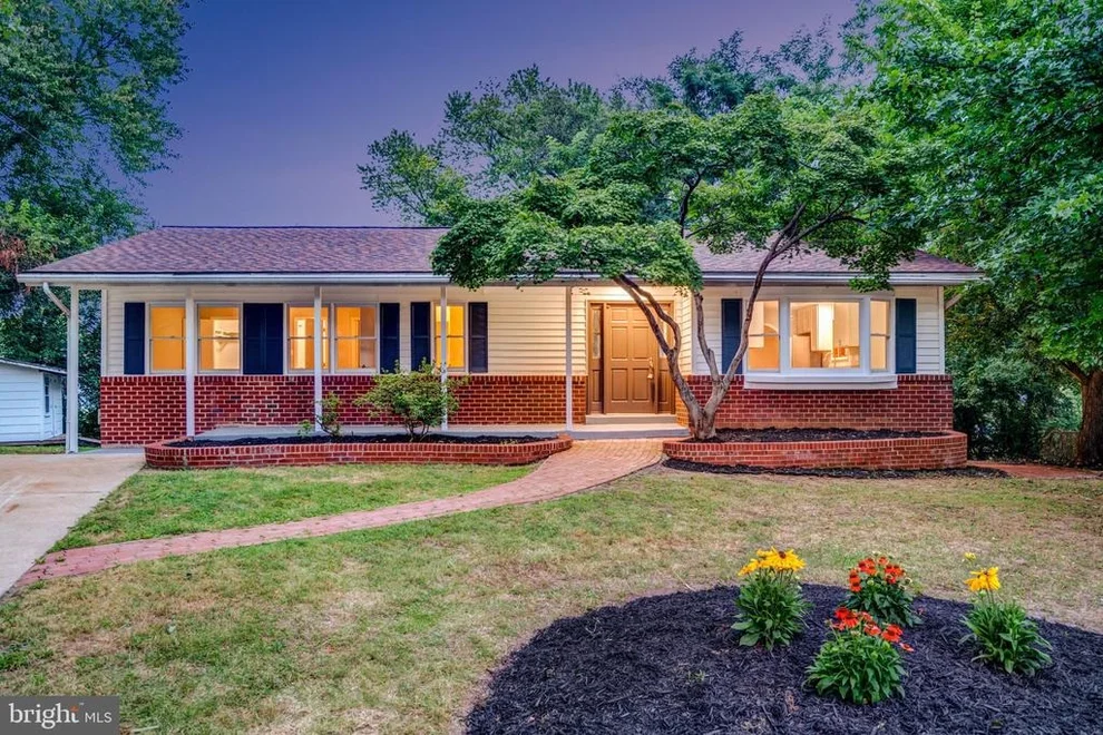 Unit for sale at 3905 LINCOLNSHIRE STREET, ANNANDALE, VA 22003