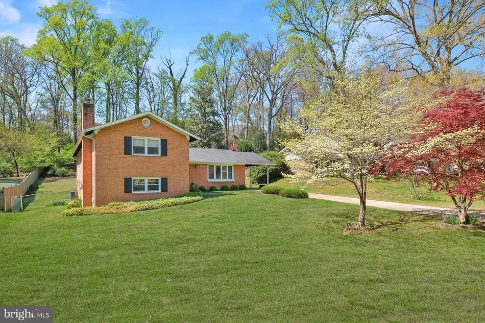 Unit for sale at 11612 STONEWOOD LANE, NORTH BETHESDA, MD 20852