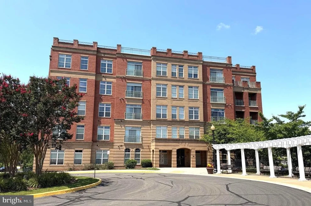 Unit for sale at 680 WATERMANS, WOODBRIDGE, VA 22191