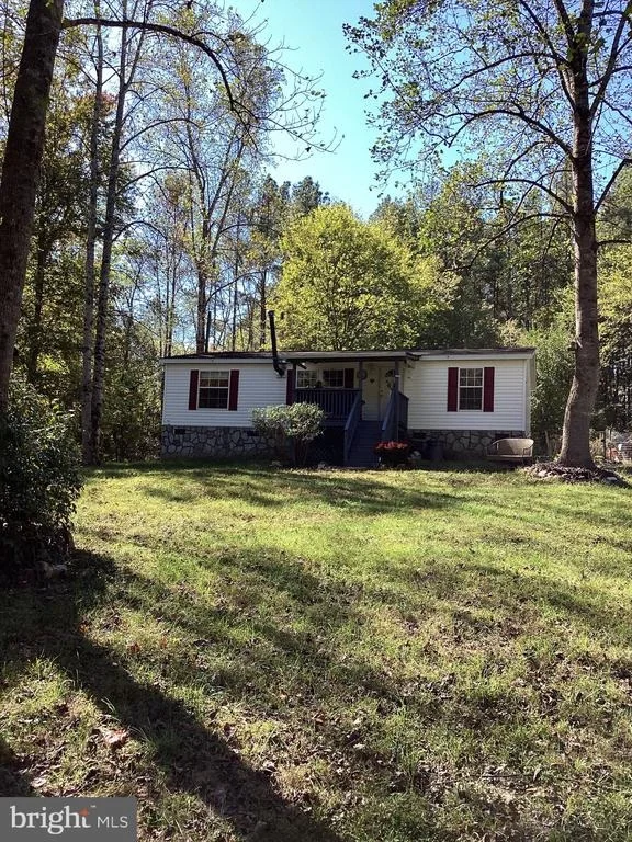 Unit for sale at 316 COLES CREEK LANE, NEW CANTON, VA 23123