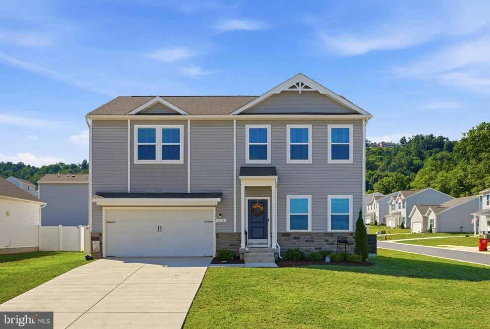 Unit for sale at 10 STIFFTAIL ROAD, HEDGESVILLE, WV 25427