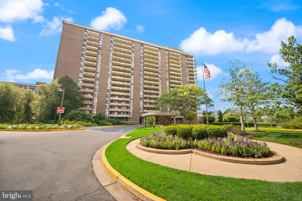 Unit for sale at 1800 OLD MEADOW ROAD, MCLEAN, VA 22102